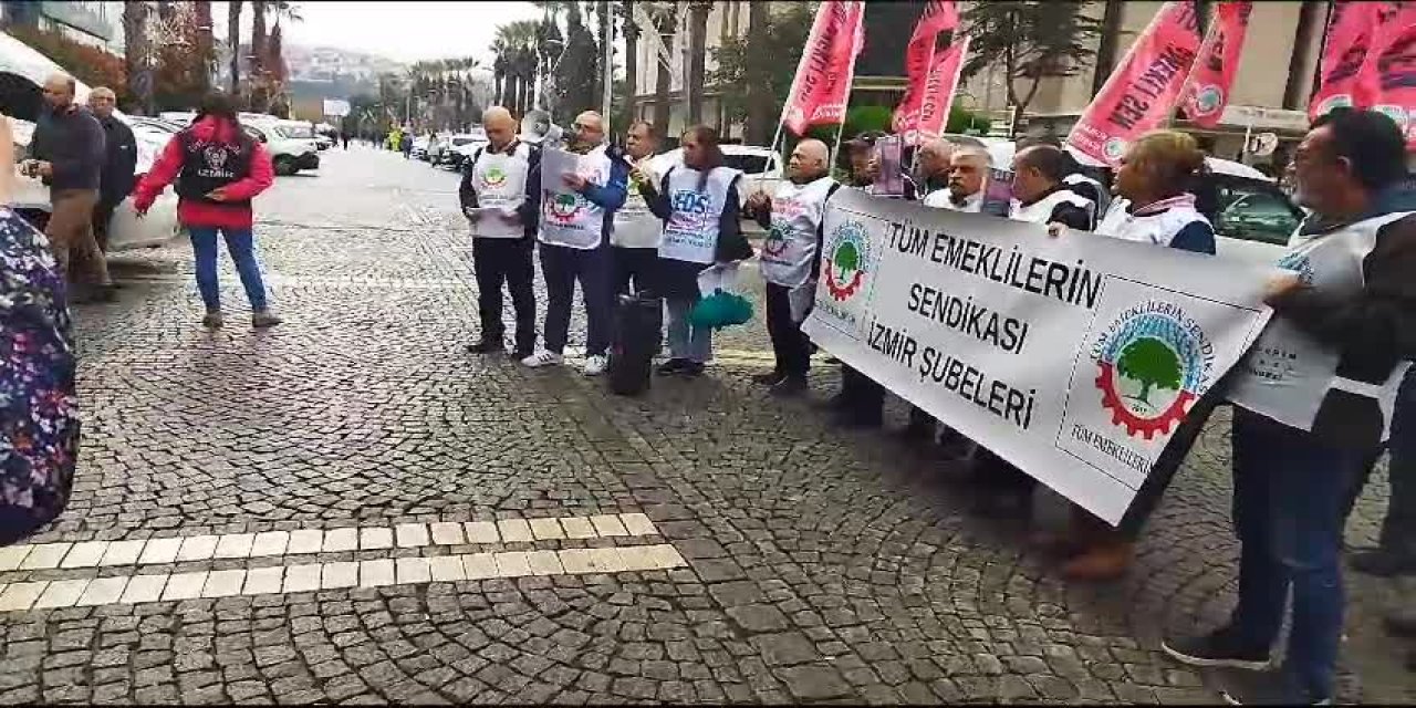 Emekliler, ayrımcılığa karşı Ankara'da bir araya geliyor