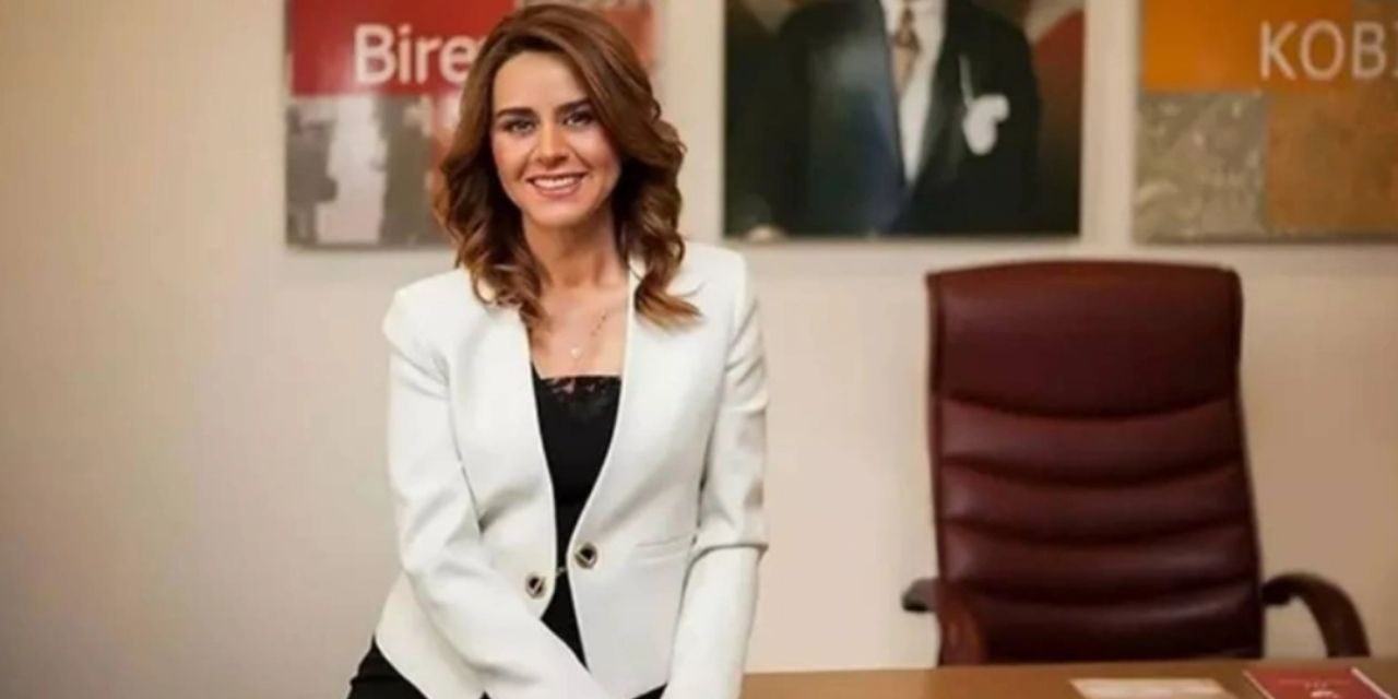 Seçil Erzan'ın kuzeni ile yazışmaları ortaya çıktı: Hadi öbür salaklar ütopik bir şeye girmiş...