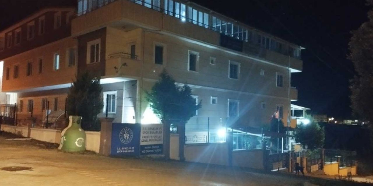 KYK yurtlarında sorunlar devam ediyor: Yalova'da 15 öğrenci hastaneye kaldırıldı