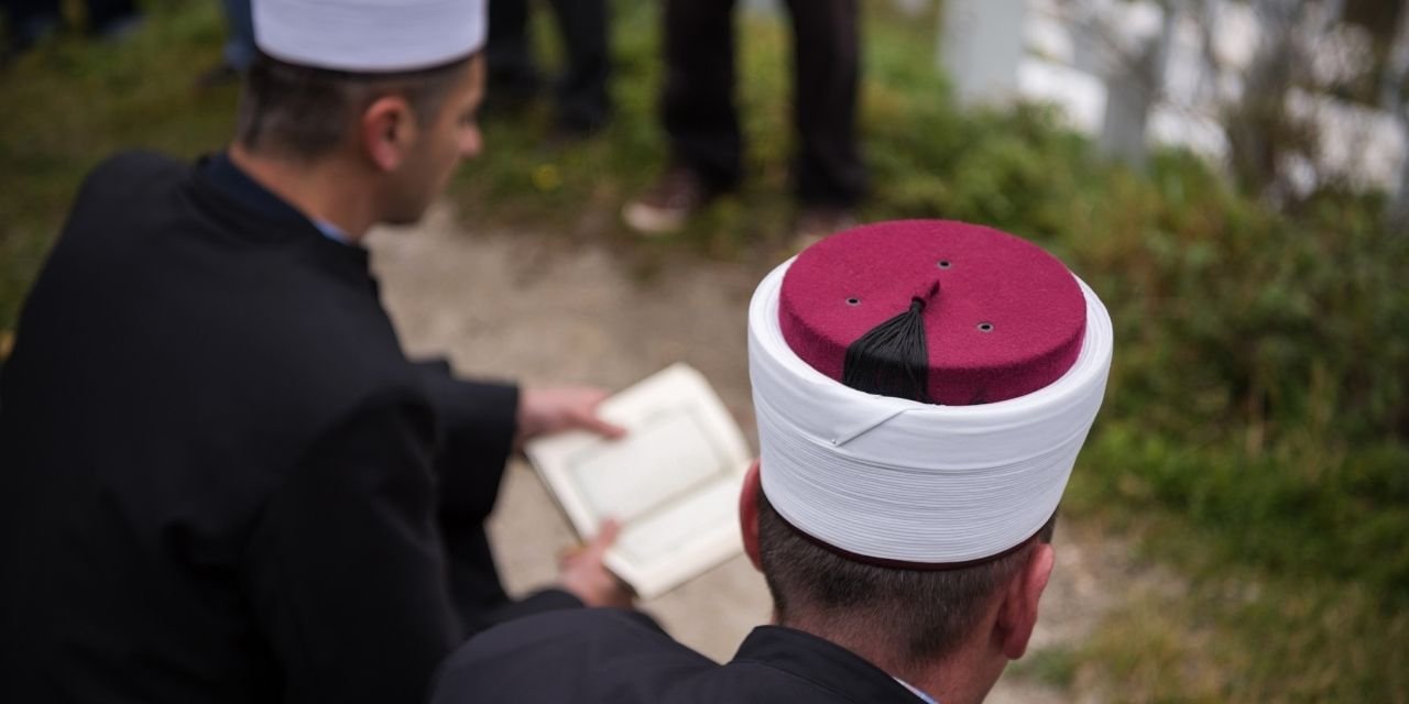 Almanya'nın  bu kararı şaşırttı: Her yıl 100 imam yetiştirecek