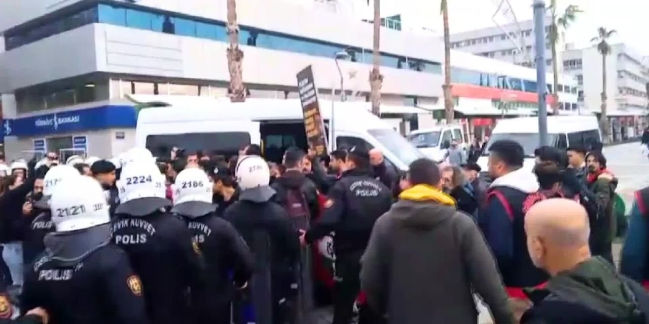 İzmir'de Filistin'e destek eylemine polis müdahalesi