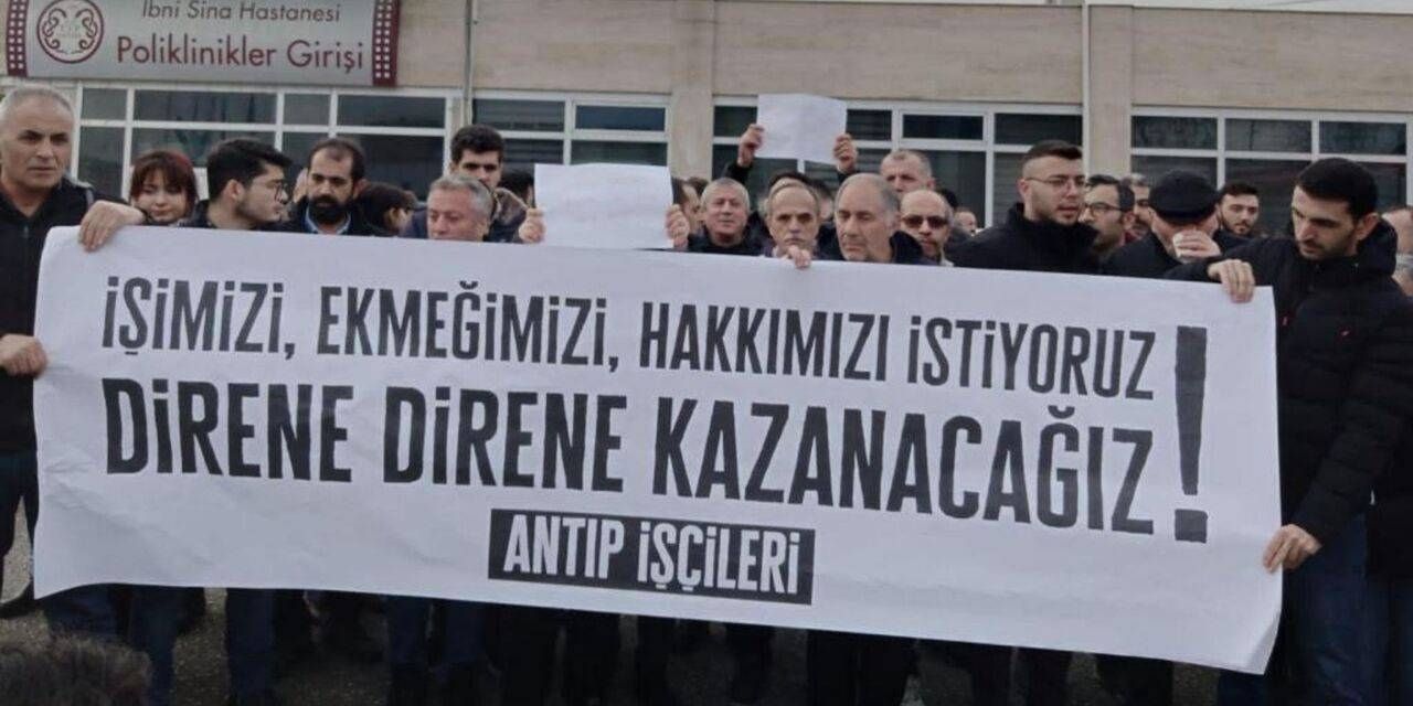 İşten atılan işçilerden hastane önünde eylem