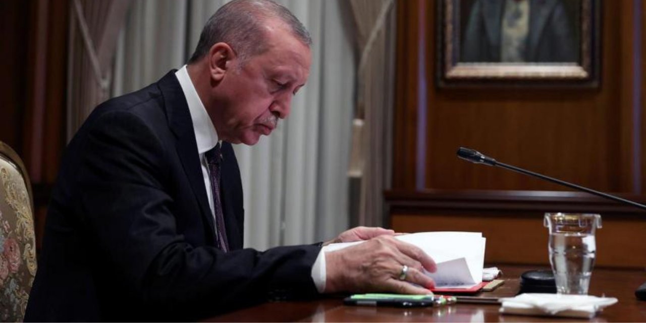 Erdoğan, Antalya Bilim Üniversitesi Rektörü'nü görevden aldı