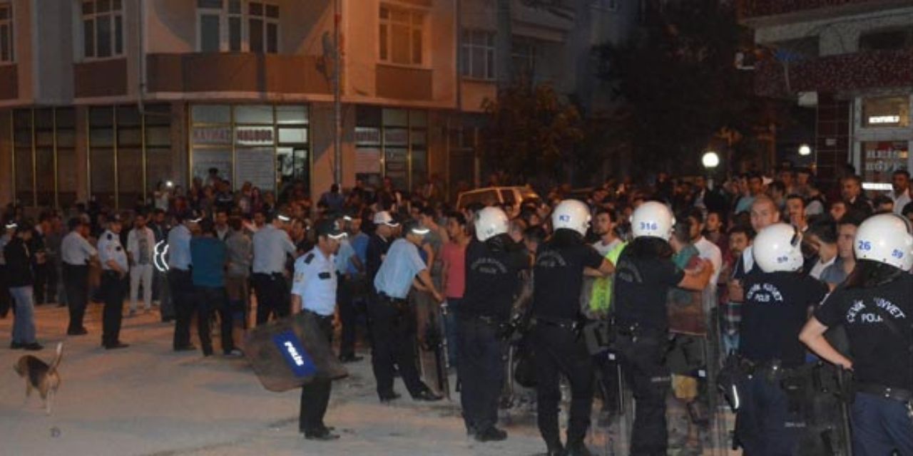 HDP’nin seçim bürosuna yapılan saldırıyı protesto edenlere hapis cezası