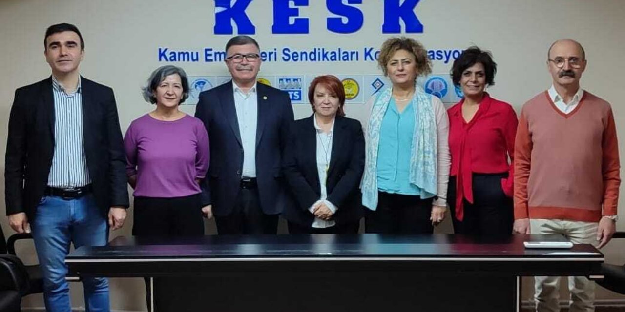 KESK’in yeni eş genel başkanları Ayfer Koçak ve Ahmet Karagöz oldu