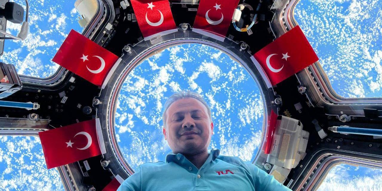 Gezeravcı dönüş mesajı verdi:  Araladığımız yeni dünyanın penceresinden selamlar!