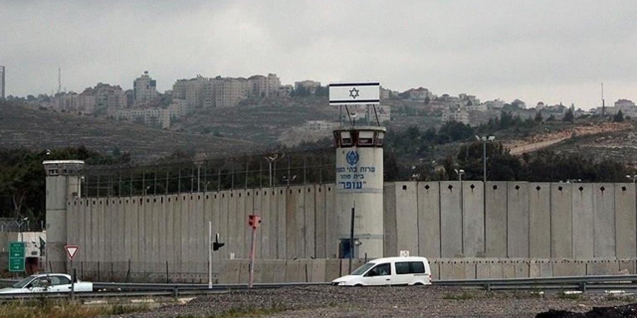 İsrail hapishanelerindeki binlerce esir işkenceye maruz kalıyor