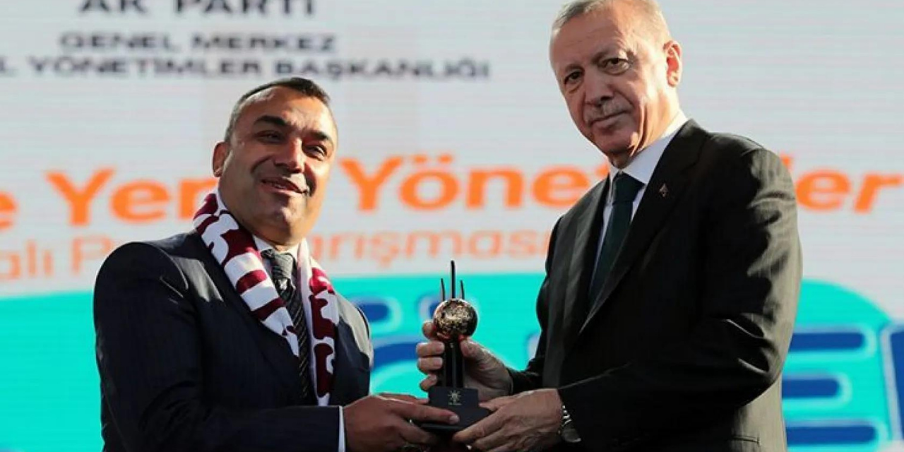 AKP'nin 'gri pasaportçu' belediye başkanı adaylıktan çekildi