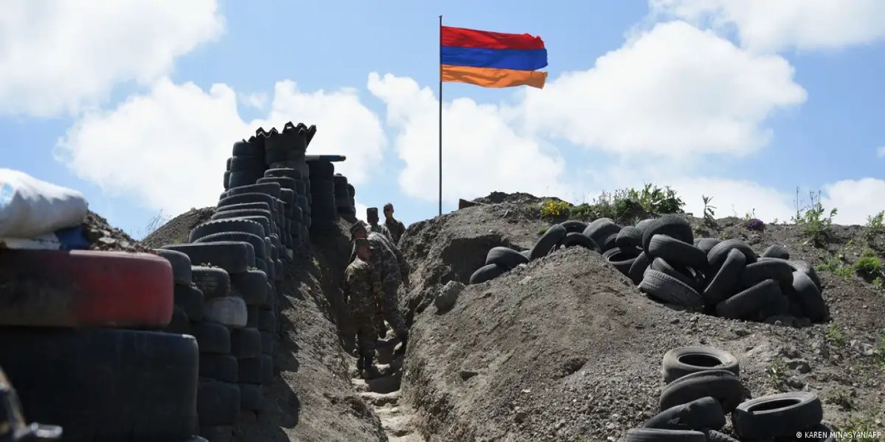 Erivan: Azerbaycan'ın açtığı ateşte dört Ermeni askeri öldü