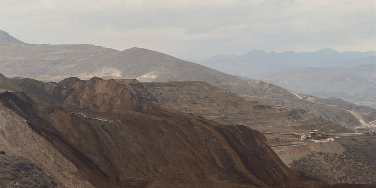 Tunceli Valiliği, maden faciasının yaşandığı Erzincan'a geçişi yasakladı