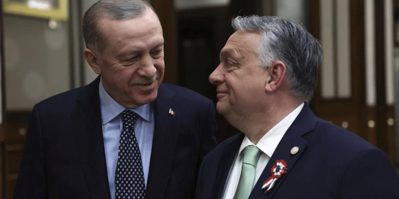 Macaristan da İsveç'in NATO üyeliğine onayı verdi