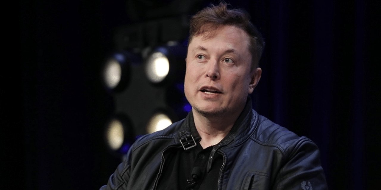 Elon Musk tarih verdi: Yapay zeka en zeki insandan daha akıllı olacak