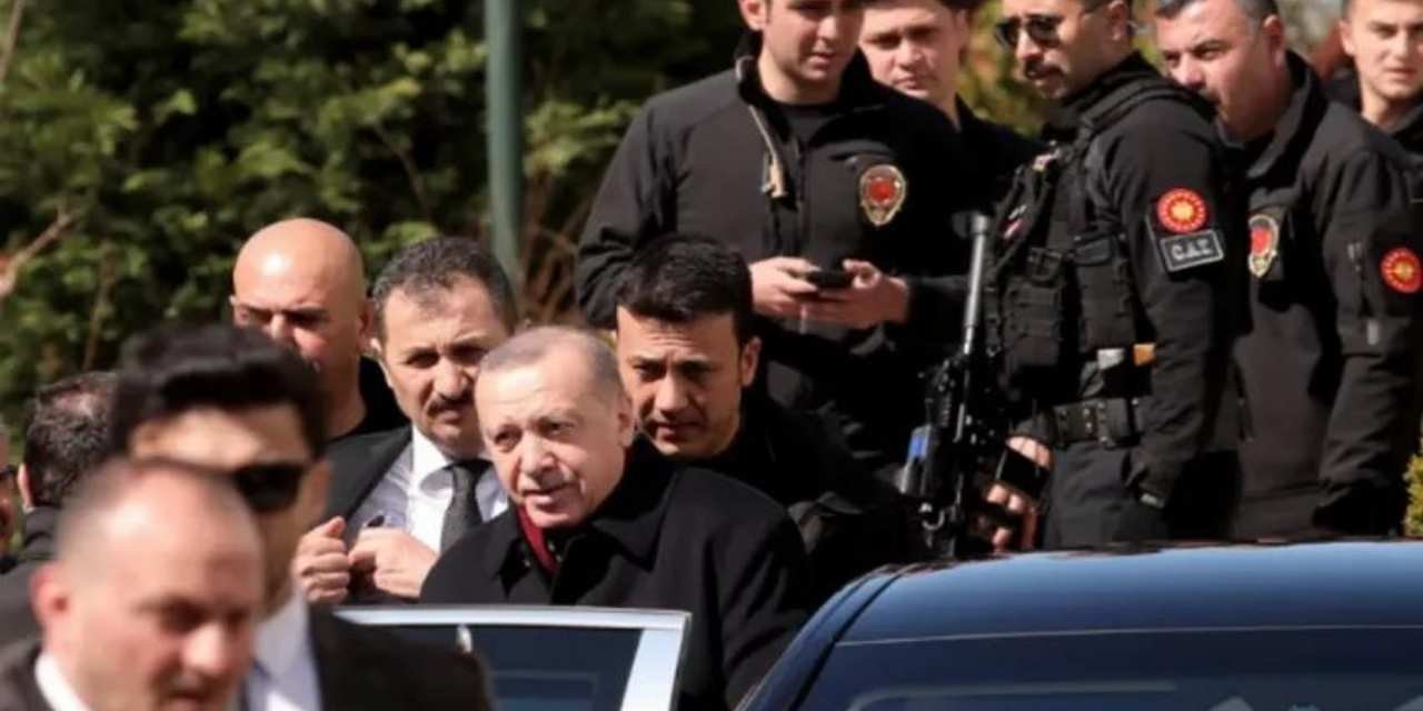 Erdoğan'ın koruma ekibi kaza yaptı: 1 polis hayatını kaybetti