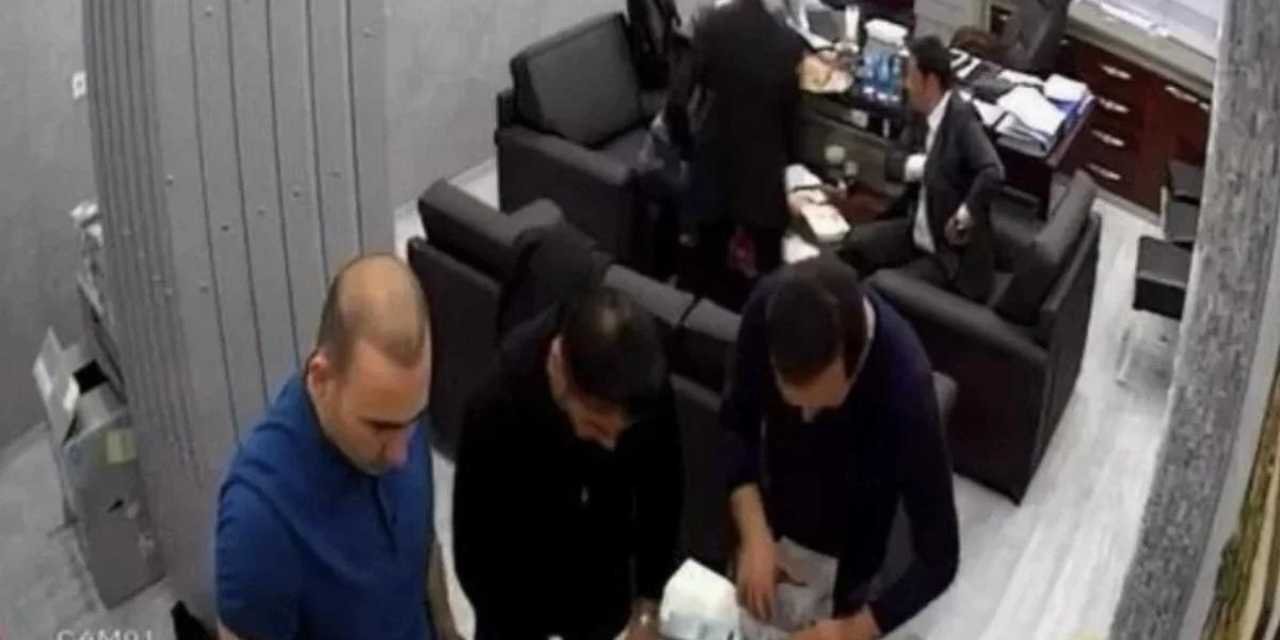 CHP İl başkanlığındaki 'para sayma' görüntülerine ilişkin 2 kişi daha ifadeye çağırıldı