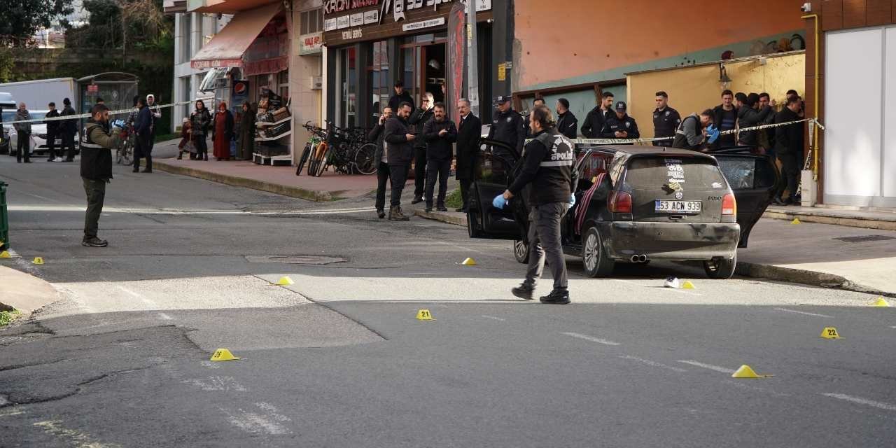 Rize'de silah ve bıçaklı kavgada 1'i kadın 3 kişi yaralandı