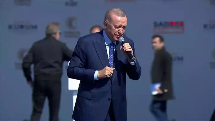 Erdoğan'dan sitem: Biz bu meydanda 1,5 milyona alıştık, şimdi 650 bin kişi var
