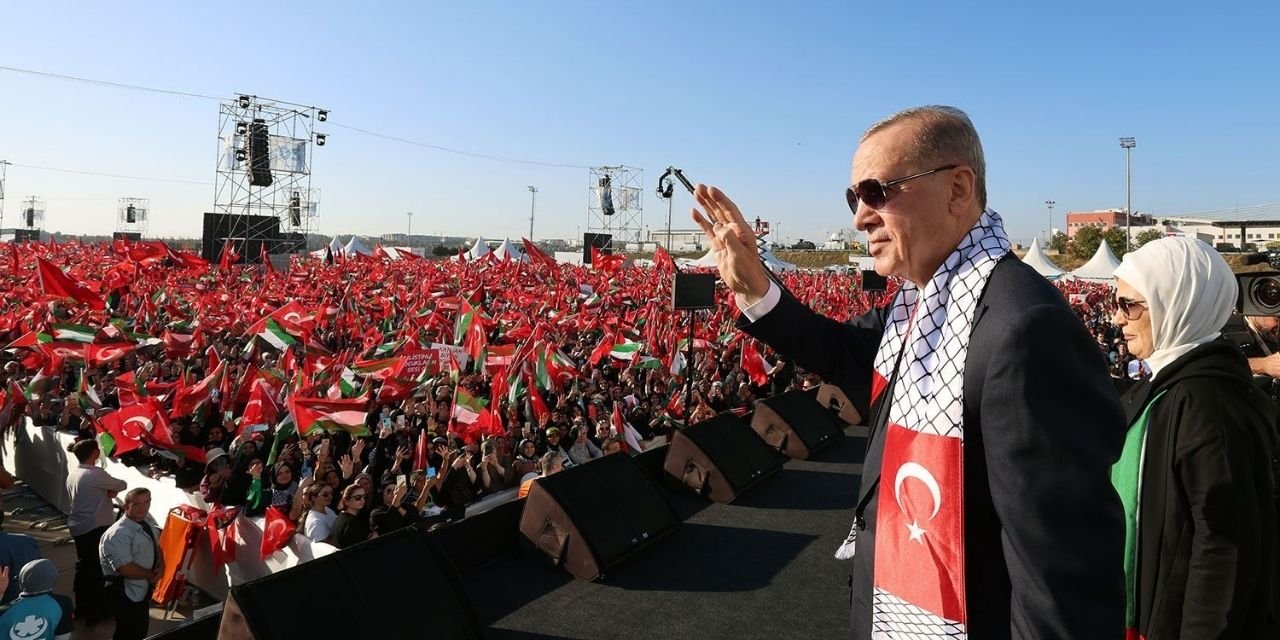 Bursa'da belediye çalışanları yoklamayla AKP mitingine götürülecek