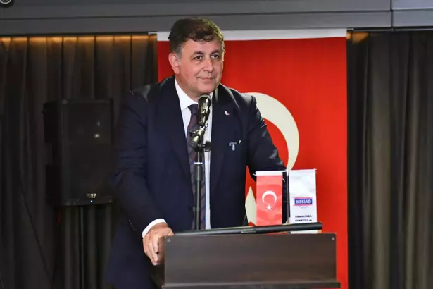 İzmir'de sandıkların yüzde 36'sı açıldı, CHP önde