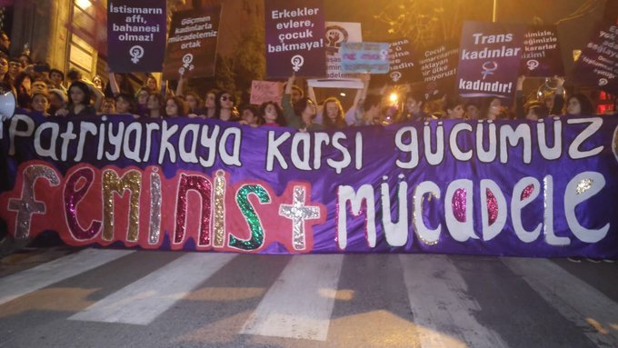 8 Mart Feminist Gece Yürüyüşü'ne katılan 35 kişi için 1 yıla kadar hapis istendi