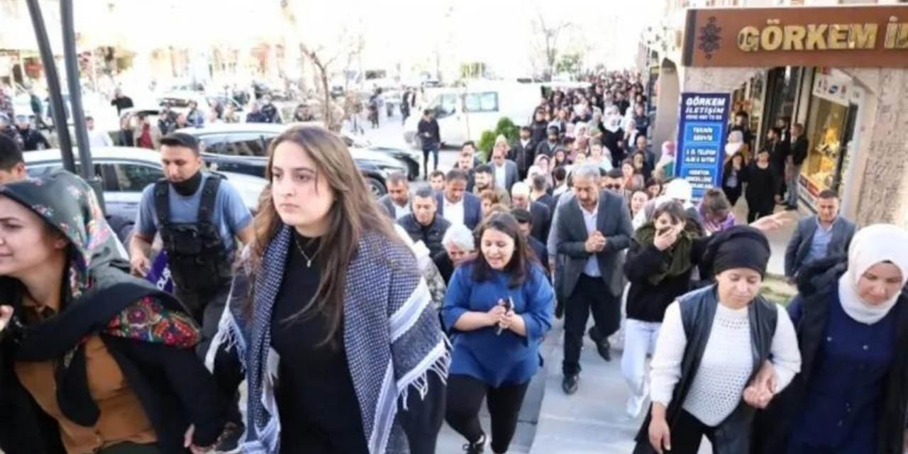 Şırnak'ta 'taşımalı seçmen' protestosuna polis müdahalesi: Gözaltına alınanlar var