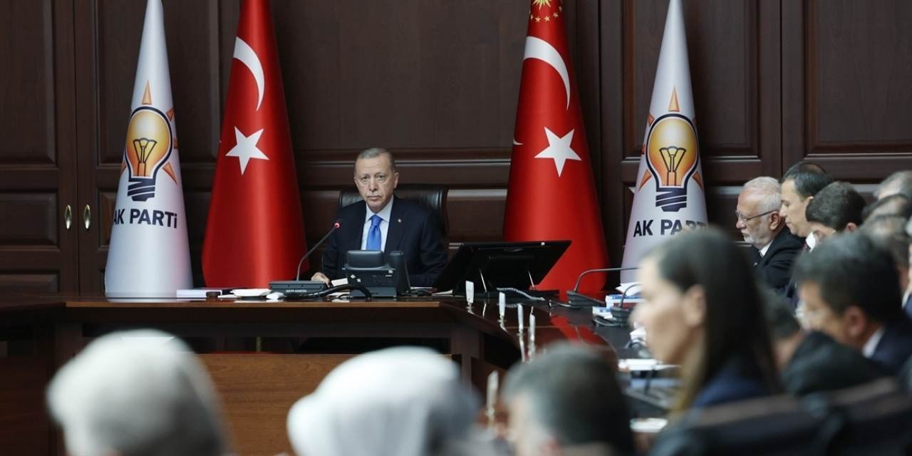 Cumhurbaşkanı Erdoğan’dan seçim değerlendirmesi: Ya toparlarız ya da buz misali eririz