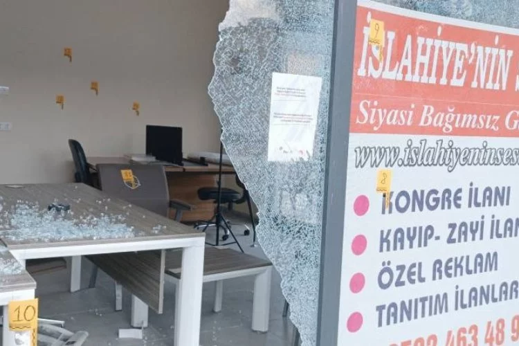 Antep'te yerel gazetenin ofisi kurşunlandı