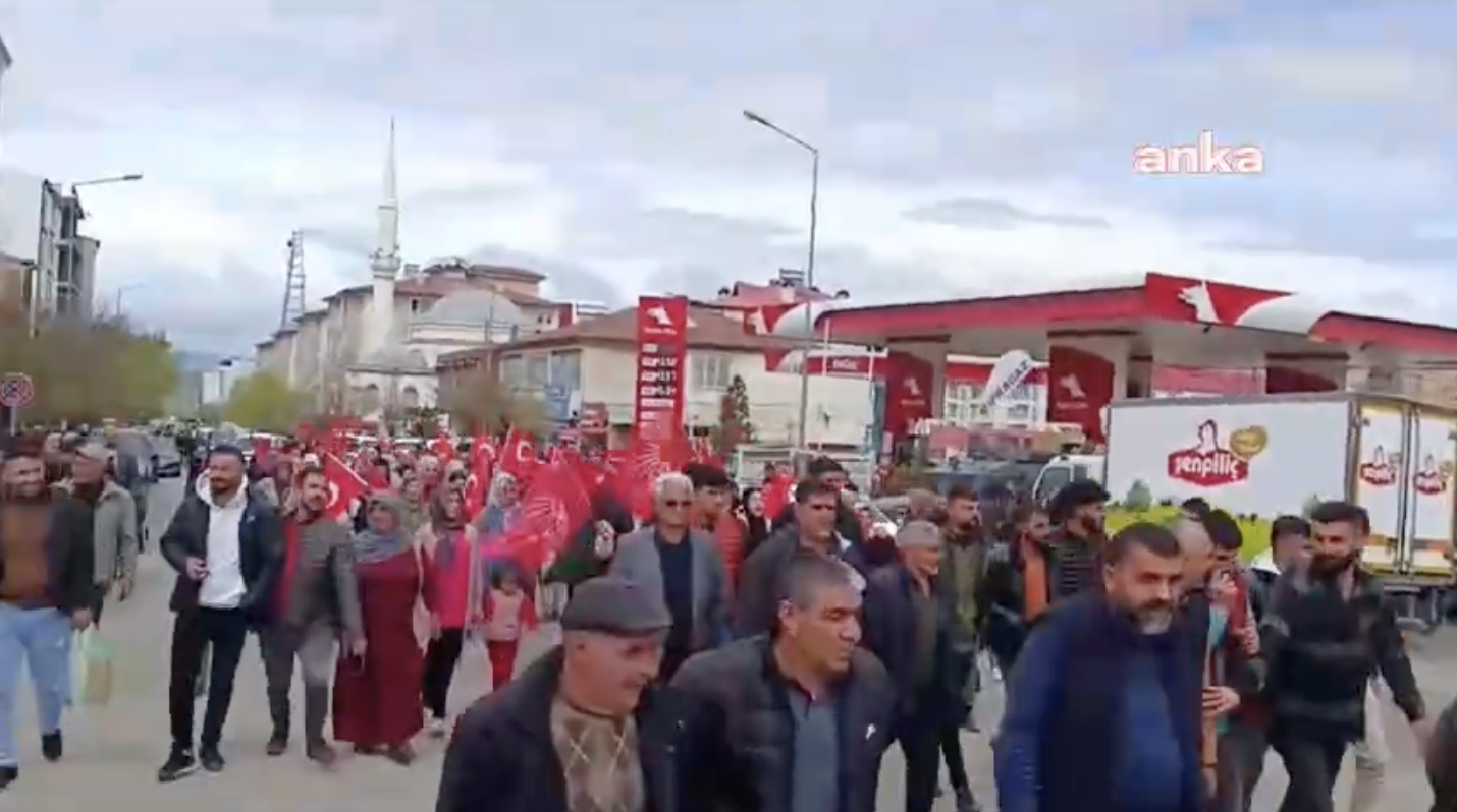 Iğdır Tuzluca'da protestolar sürüyor: Seçimi CHP adayı kazandı, mazbata AKP adayına verildi