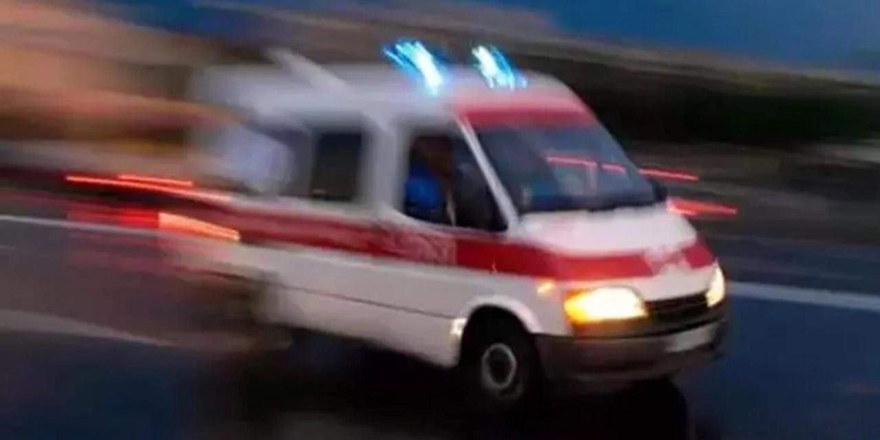Şanlıurfa'da otomobil 4 yayaya çarptı, bir çocuk hayatını kaybetti