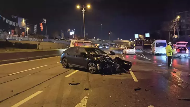 Bayram tatilinde 4 bin 370 trafik kazasında 55 kişi hayatını kaybetti