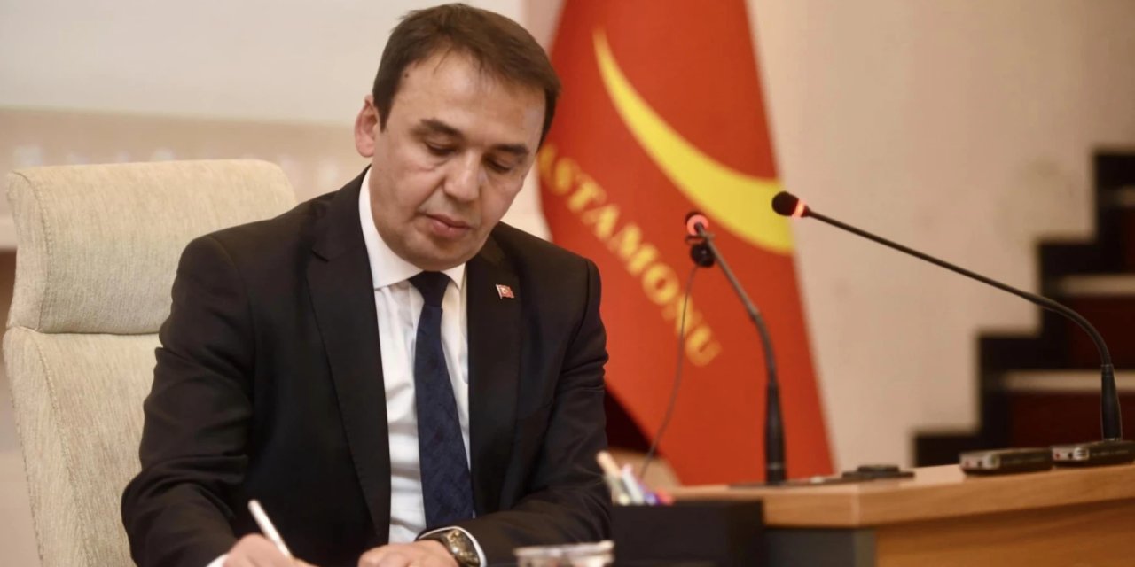 Kastamonu'da CHP'li yeni başkan iktidar medyasının aboneliklerini iptal etti