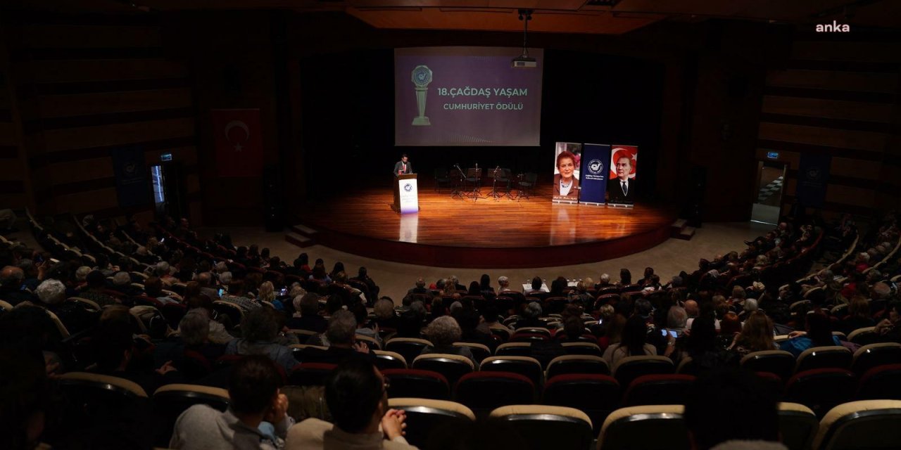 Çağdaş Yaşam Cumhuriyet ödülü Ayşe Kulin'in
