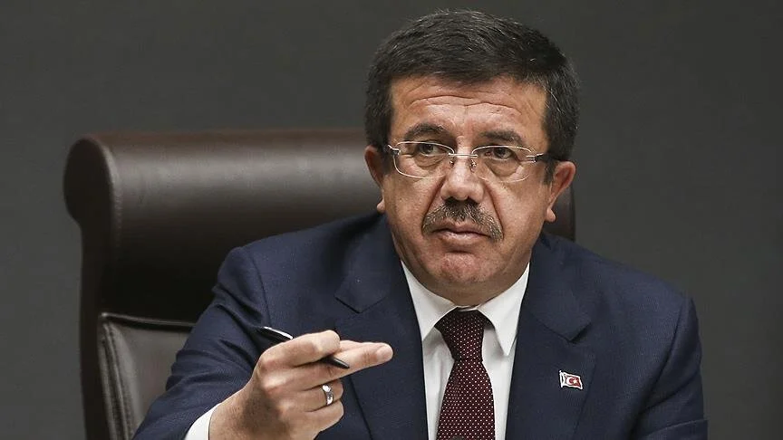 Yeni Şafak yazarıyla AKP Genel Başkan Yardımcısı Zeybekci arasında 'Geri zekalı' atışması