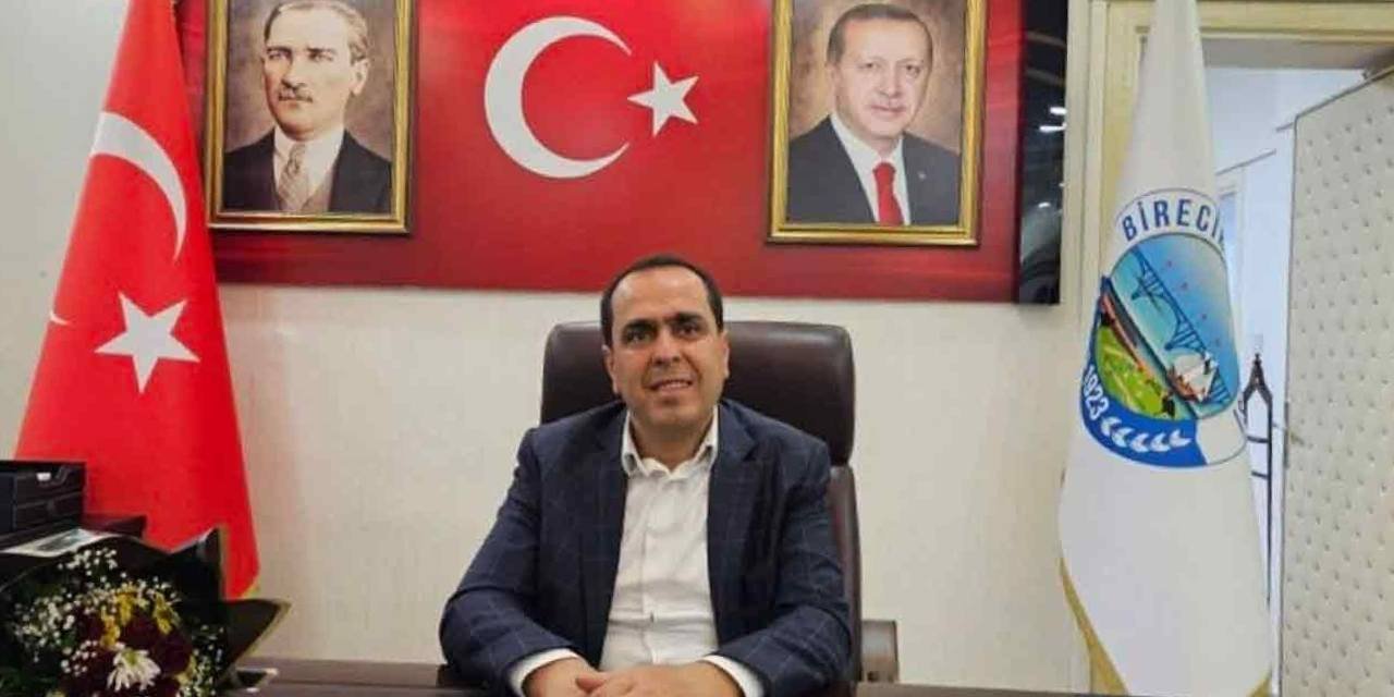 Birecik Belediye Başkanı Mehmet Begit, 4 encümenle birlikte DEM Parti'den istifa etti