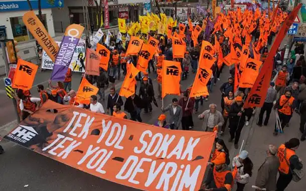 Halkevleri: Beşiktaş'tan Taksim'e yürüyeceğiz
