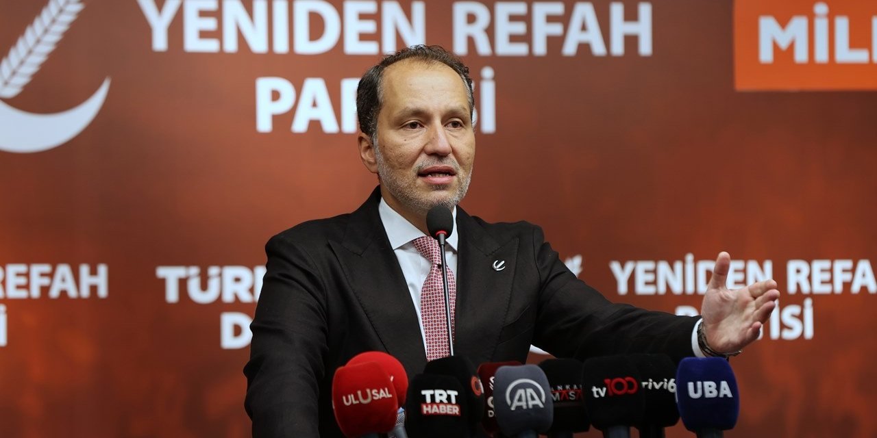 Erbakan: Belediye başkanlarımıza AKP'ye geçmeleri için baskı yapılıyor