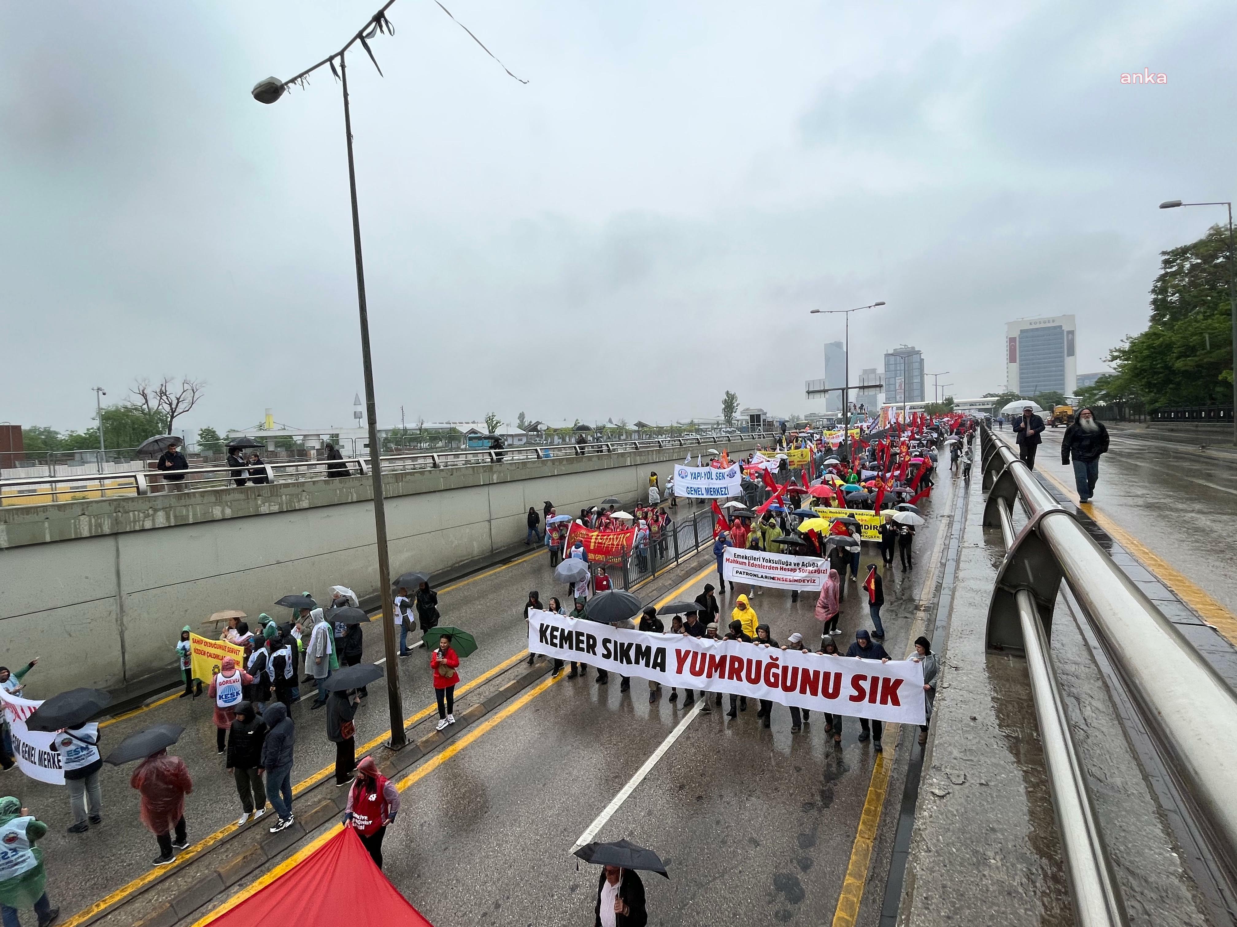 Ankara'da yağmur altında 1 Mayıs: Emekçiler AKM'den Tandoğan'a yürüyor