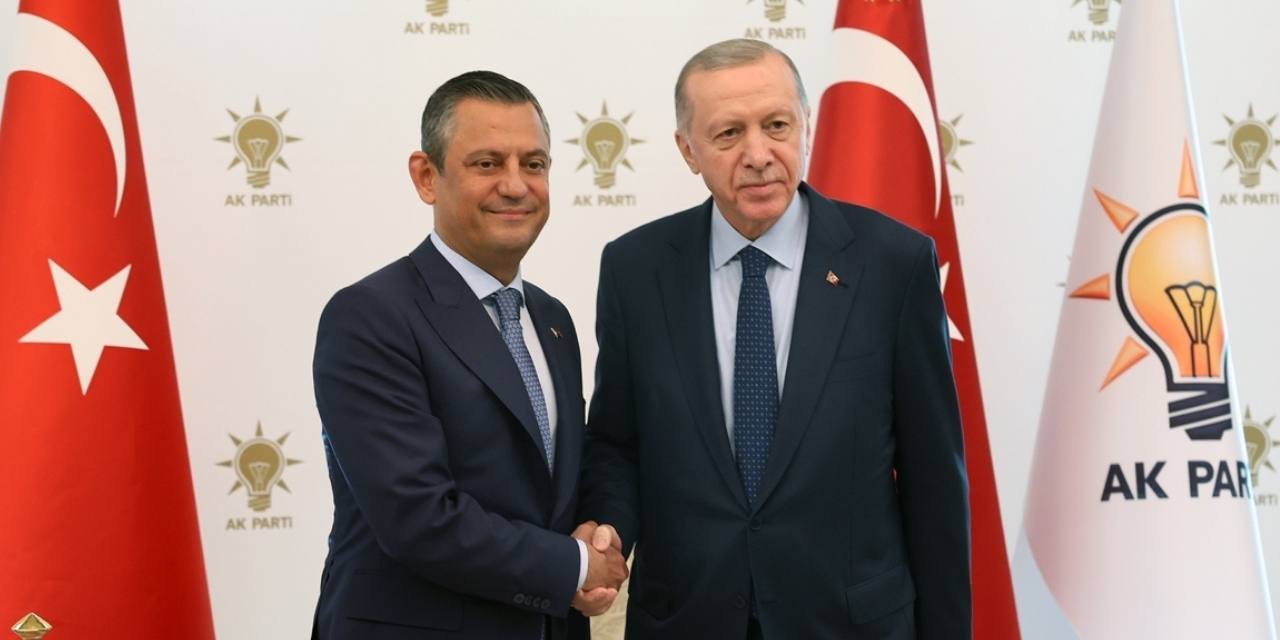 Erdoğan, Özel'i tebrik etti, iade-i ziyarette bulunacağını söyledi