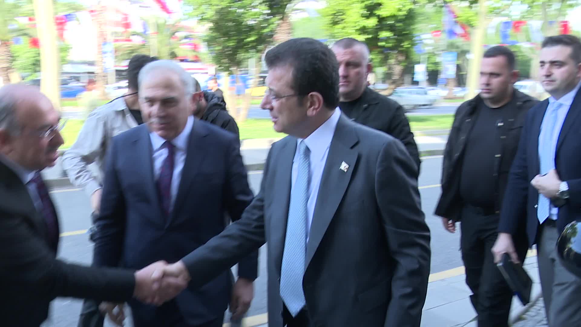 İmamoğlu, Fatih Belediye Başkanı Turan'ı ziyaret etti: İşbirliği içinde olmalıyız