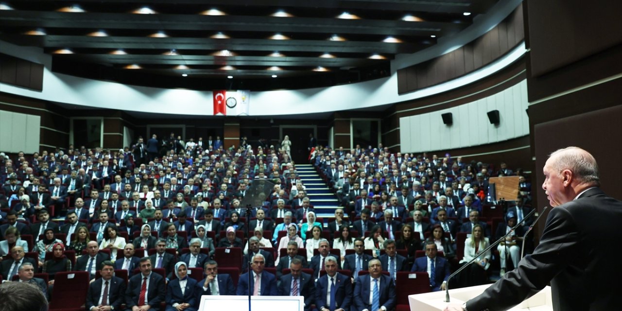 Erdoğan'dan parti içine sert mesajlar: ‘Kaprisli bürokratı, lobisi ile kimse çıkarları için partimizin emeğini heba edemez’