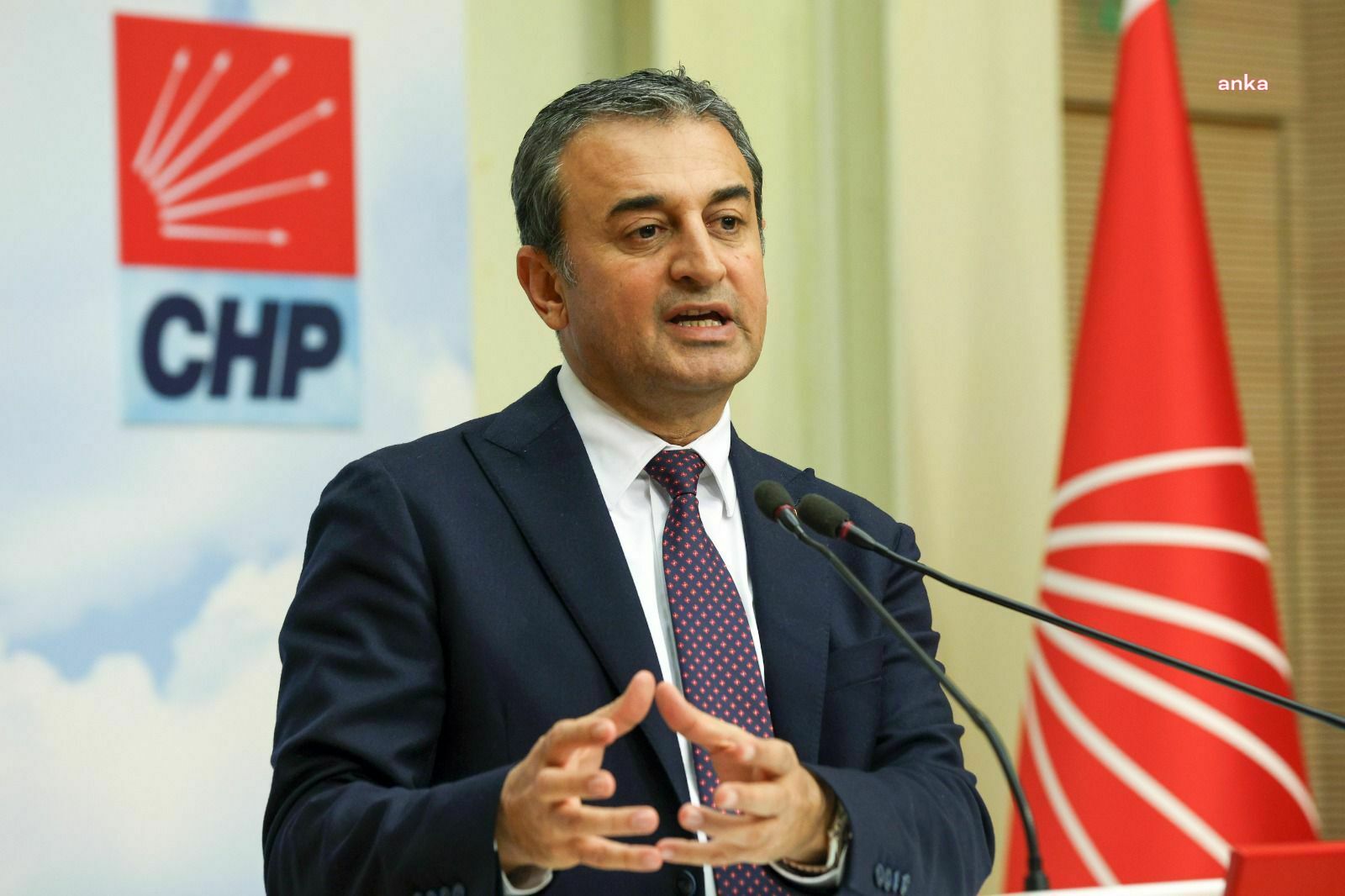 CHP'li Bulut: Sarayın 1 dakikalık harcaması 2 asgari ücreti aştı