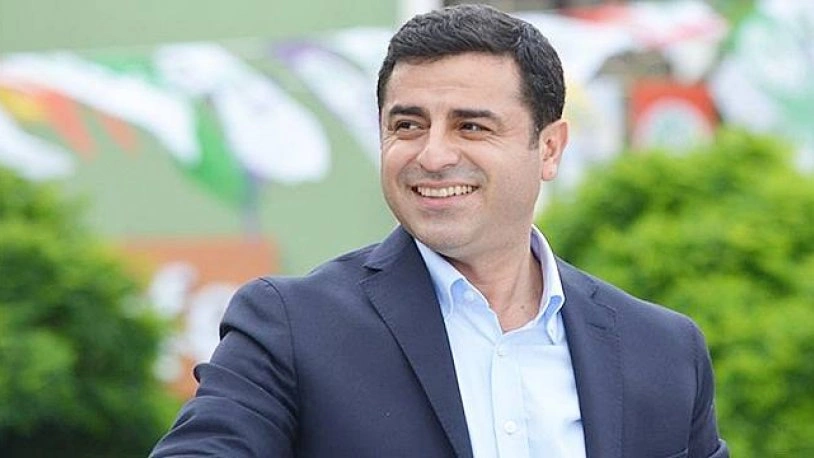 Ertuğrul Özkök, Demirtaş için sordu: Biz Türkler 42 yıl hapse mahkum olan o insan kimdir biliyor muyuz?