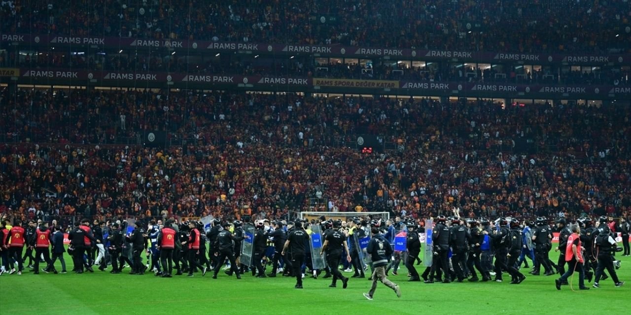 Olaylı derbi: Fenerbahçe'den 3 isim ifadeye çağrıldı