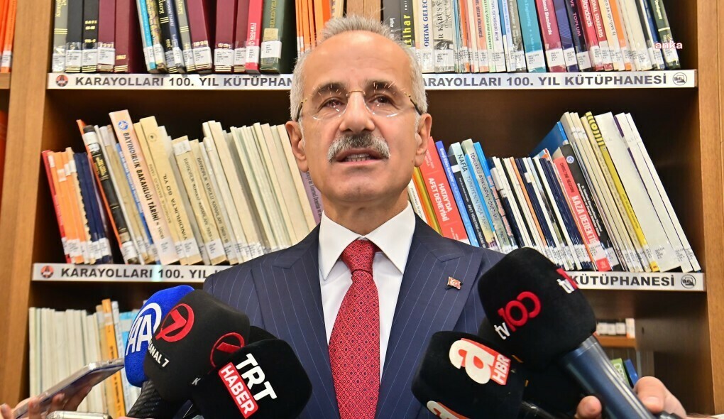 Bakan Uraloğlu: Kendisinin veya eşyasının elle aranmasını kabul etmeyen yolcu uçağa alınmayacak