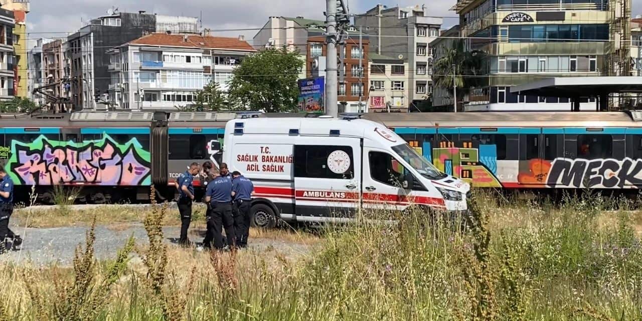 Zeytinburnu Marmaray İstasyonu'nda intihar girişimi