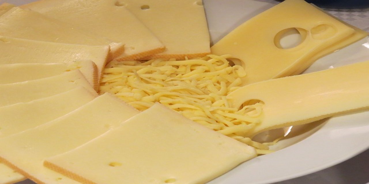 Kahvaltıyı peynirsiz yapamayanlar dikkat! Uzmanından peynirle ilgili uyarı var