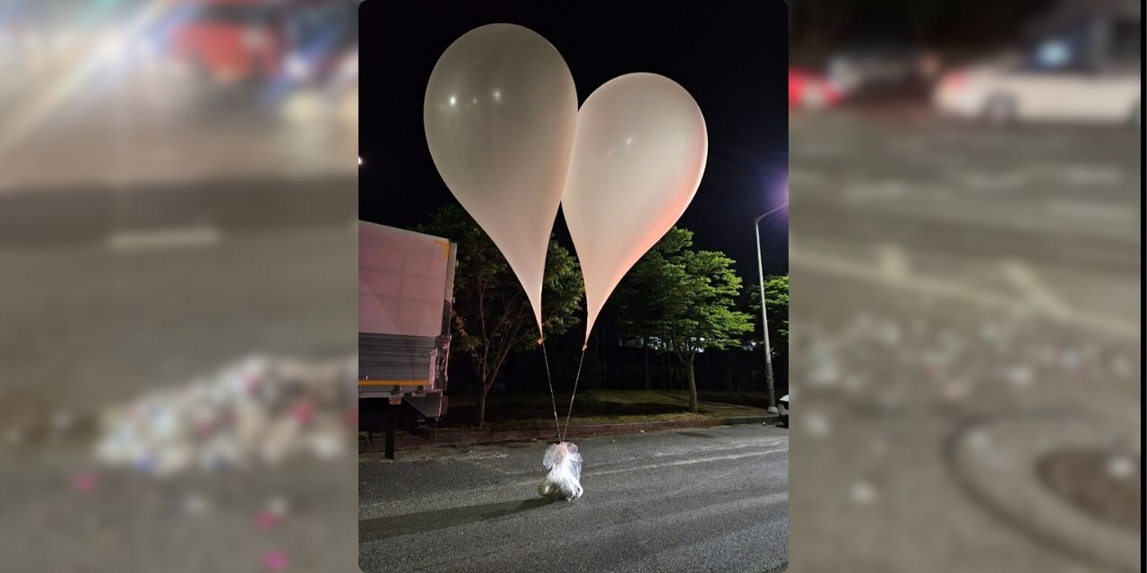 Kuzey Kore, Güney Kore’ye onlarca çöp dolu torba taşıyan balon yolladı