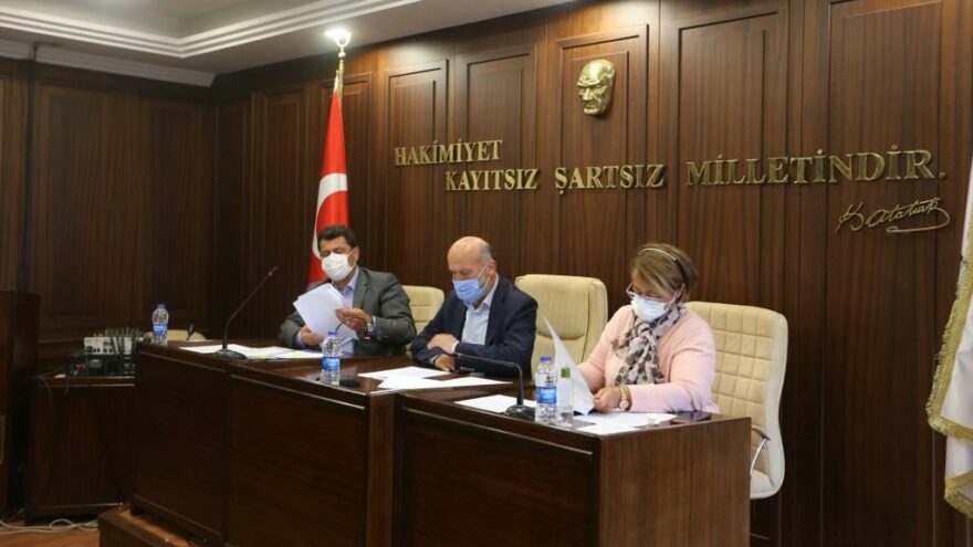 Adalar Belediye Başkanı Erdem Gül, reddedilen 2020 yılı kesin hesabı için dava açtı