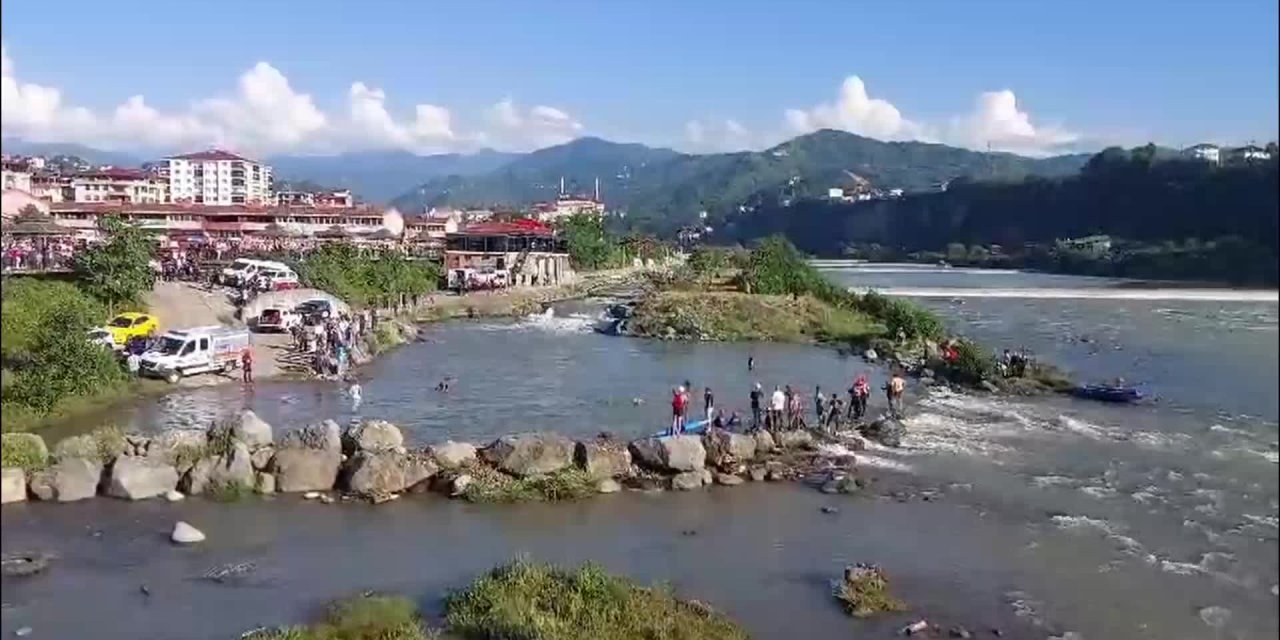 Kuran kursu öğrencileri akıntıya kapıldı, 2 öğrenci hayatını kaybetti