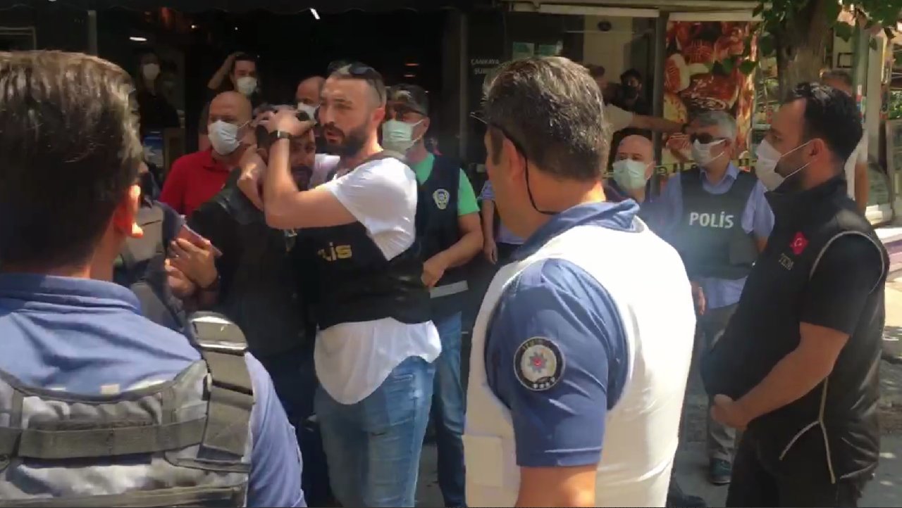 HDP İzmir İl Başkanlığı'na saldırıda parti çalışanı Deniz Poyraz yaşamını yitirdi