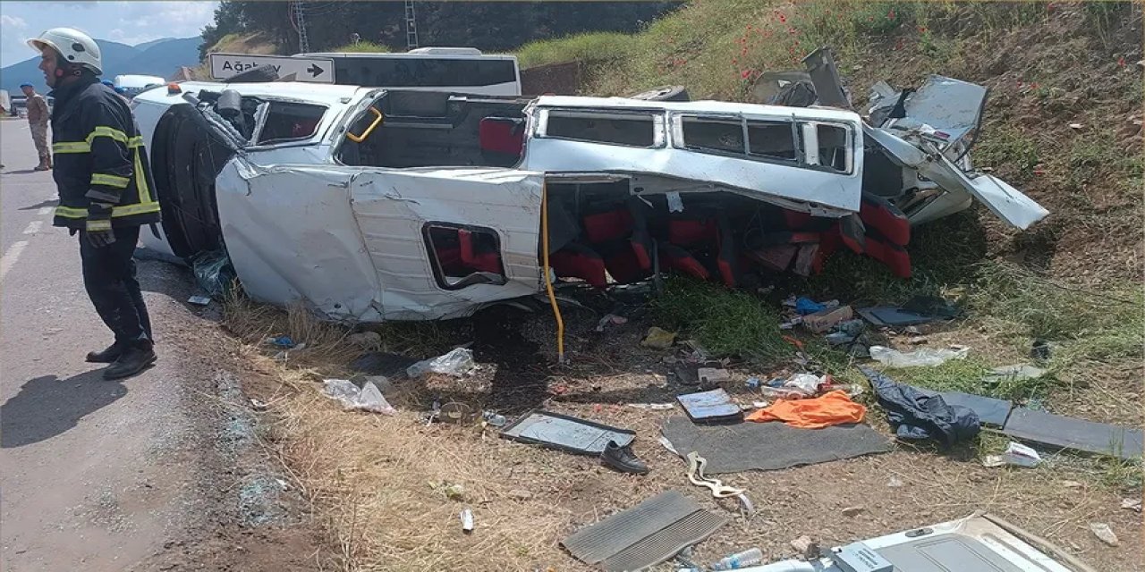 Yerlikaya: İki günde trafik kazalarında 16 kişi hayatını kaybetti